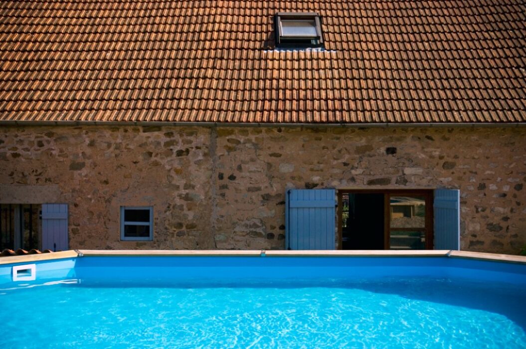 Swimming pool 8 C-type print, 51.5 x 77 cm Edition of 5